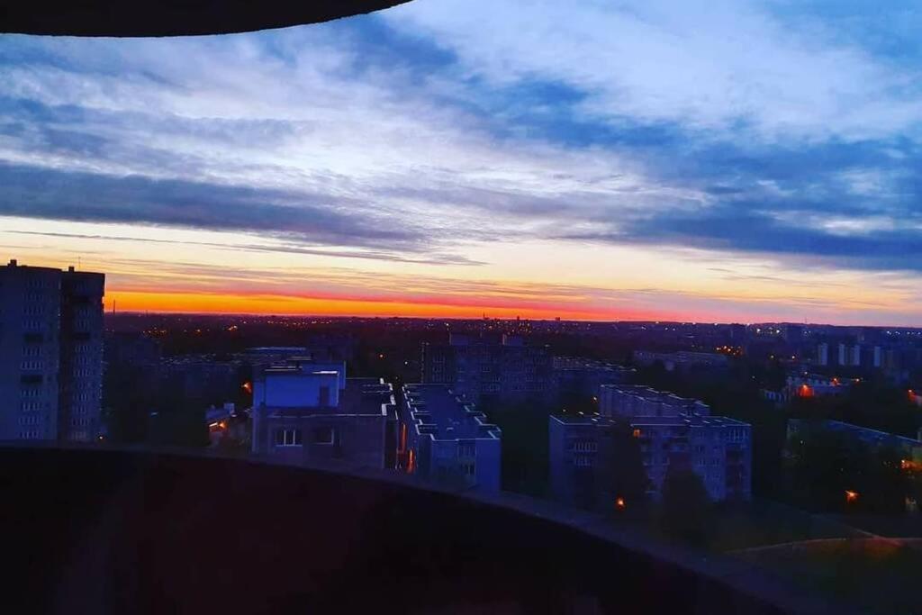 Lyra63 Large 80Sq M Top 14 Floor Szawle Zewnętrze zdjęcie